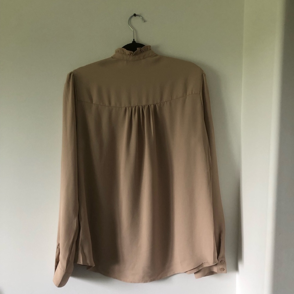 Express Relaxed Ruffle Neck Portofino Blouse |‎ Size L - Picture 6 of 7